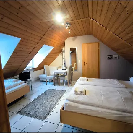 Im Charme Der 90er Guest house *